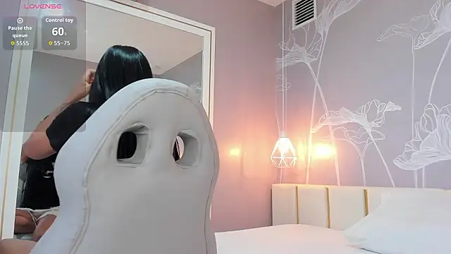 Snapshot of emily_cute4u chatting on March 9, 2026, 9:51 pm emily cute4u online show from March 9, 2026, 9:51 pm