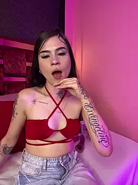 Snapshot of Veronicaa_lodge1 chatting on April 7, 2026, 1:51 am Veronicaa lodge1 online show from April 7, 2026, 1:51 am