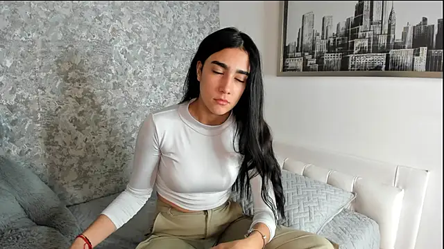 Snapshot of Anika_H chatting on March 28, 2026, 12:17 pm Anika H online show from March 28, 2026, 12:17 pm