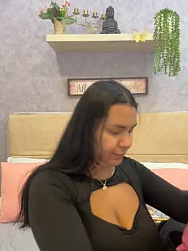 AprilBom online show from March 24, 2026, 11:32 am