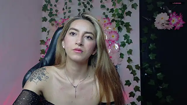 Mis Cersi online show from May 22, 2026, 8:40 pm