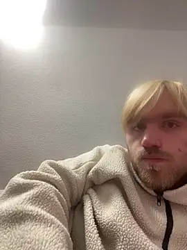 Snapshot of fickmichhart- chatting on February 16, 2026, 4:38 pm fickmichhart- online show from February 16, 2026, 4:38 pm