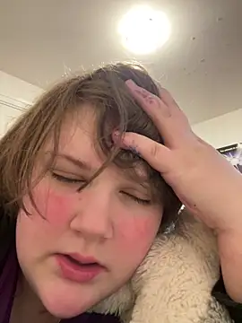 plushietoy online show from March 26, 2026, 9:35 pm