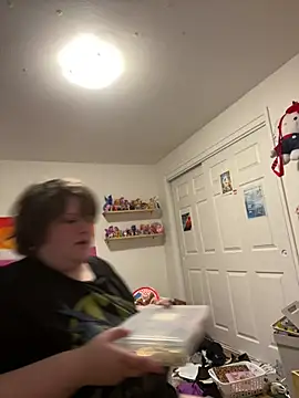 plushietoy online show from March 8, 2026, 3:48 pm