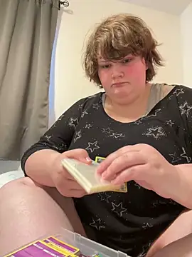 plushietoy online show from March 20, 2026, 9:38 pm