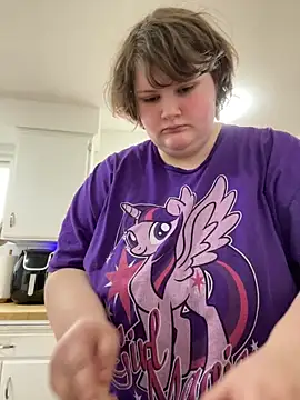 plushietoy online show from March 26, 2026, 1:48 am