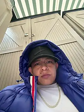 Snapshot of Jhon_jairo420zzzz chatting on April 2, 2026, 7:20 pm Jhon jairo420zzzz online show from April 2, 2026, 7:20 pm