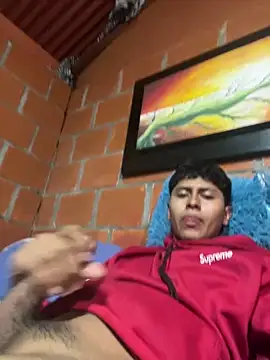 Snapshot of Miguel_960 chatting on April 25, 2026, 1:30 am Miguel 960 online show from April 25, 2026, 1:30 am