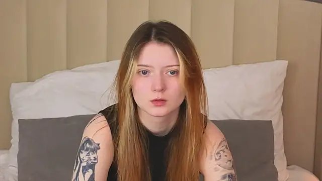 AlyssFrost online show from June 27, 2026, 2:39 am