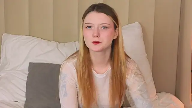 AlyssFrost online show from June 25, 2026, 3:26 am