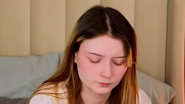 AlyssFrost online show from July 7, 2026, 3:09 am