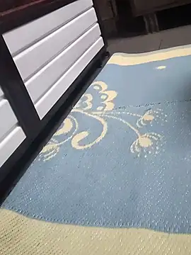 Your couple 01 online show from April 24, 2026, 5:15 pm