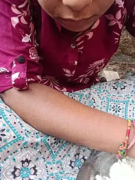 taniya0 online show from April 3, 2026, 1:56 am