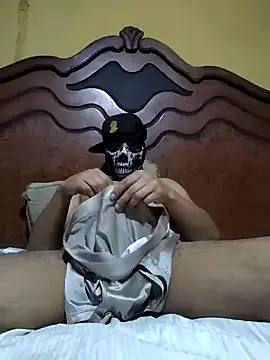 Snapshot of Cholo1096 chatting on March 4, 2026, 6:21 am Cholo1096 online show from March 4, 2026, 6:21 am