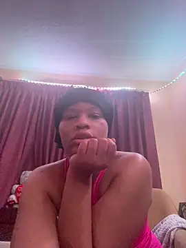 Snapshot of Blasiandoll2222 chatting on February 15, 2026, 6:14 am Blasiandoll2222 online show from February 15, 2026, 6:14 am