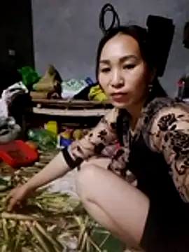 Snapshot of Thobaby112 chatting on March 22, 2026, 9:49 pm Thobaby112 online show from March 22, 2026, 9:49 pm