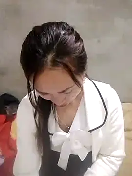 Snapshot of Thobaby112 chatting on March 17, 2026, 7:33 am Thobaby112 online show from March 17, 2026, 7:33 am