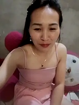 Snapshot of Thobaby112 chatting on March 27, 2026, 8:26 am Thobaby112 online show from March 27, 2026, 8:26 am