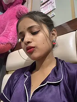samayra1144 online show from June 3, 2026, 1:45 pm