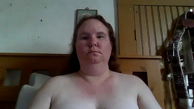 naughty queen1 online show from May 15, 2026, 7:56 pm