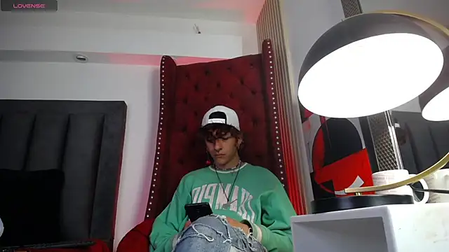 Cain Dantalion online show from April 11, 2026, 3:36 am