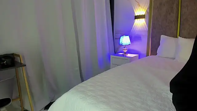 Snapshot of PerlaRogerss_ chatting on March 25, 2026, 10:47 am PerlaRogerss online show from March 25, 2026, 10:47 am