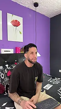 Snapshot of Karim_mansur chatting on June 7, 2026, 12:54 pm Karim mansur online show from June 7, 2026, 12:54 pm