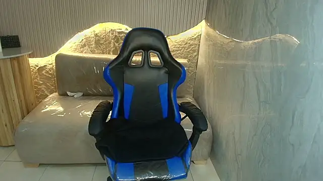 Snapshot of Rubia_encantada_r chatting on March 27, 2026, 1:01 pm Rubia encantada r online show from March 27, 2026, 1:01 pm