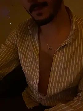 Turkishdelightt online show from February 14, 2026, 7:47 pm