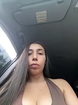 lunna-foxx online show from February 15, 2026, 10:20 pm