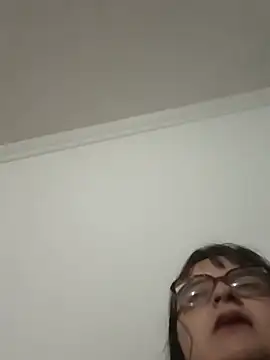 daphneev online show from July 20, 2026, 4:09 am