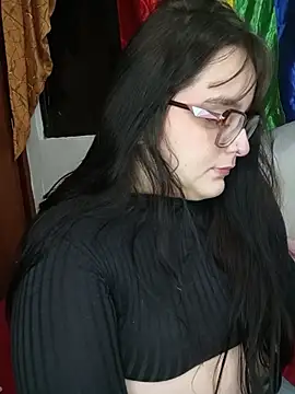 daphneev online show from July 15, 2026, 1:23 am