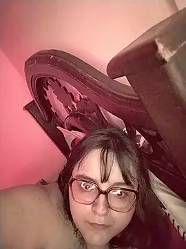daphneev online show from August 7, 2026, 5:57 am