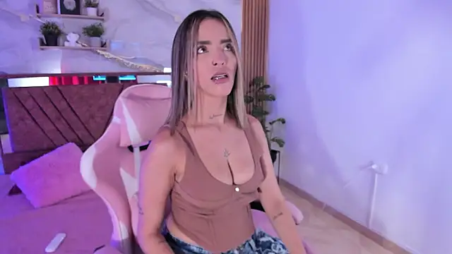 Snapshot of your_whore_Salome chatting on March 13, 2026, 6:35 pm your whore Salome online show from March 13, 2026, 6:35 pm