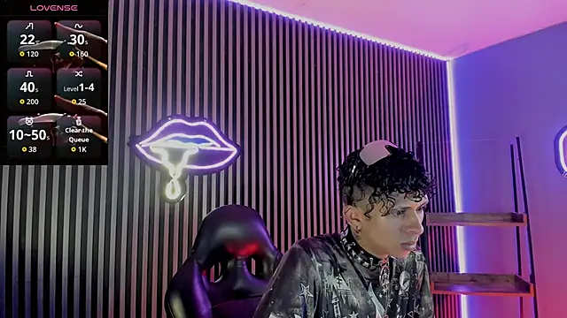 Snapshot of Maximoking26 chatting on March 31, 2026, 4:14 am Maximoking26 online show from March 31, 2026, 4:14 am