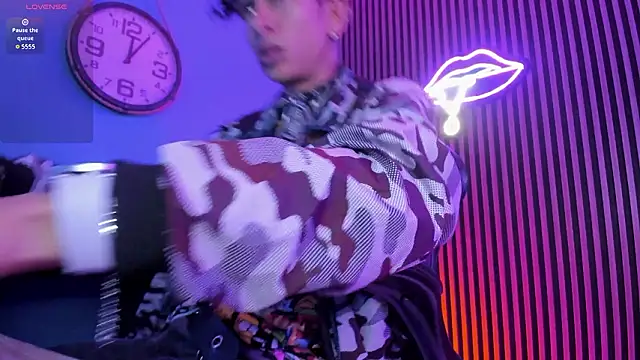 Snapshot of Maximoking26 chatting on March 6, 2026, 2:28 am Maximoking26 online show from March 6, 2026, 2:28 am