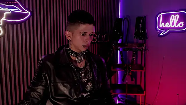 Snapshot of Maximoking26 chatting on March 19, 2026, 1:49 am Maximoking26 online show from March 19, 2026, 1:49 am