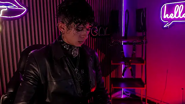 Snapshot of Maximoking26 chatting on March 20, 2026, 3:18 am Maximoking26 online show from March 20, 2026, 3:18 am