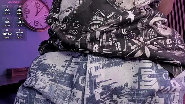 Snapshot of Maximoking26 chatting on March 12, 2026, 5:13 am Maximoking26 online show from March 12, 2026, 5:13 am