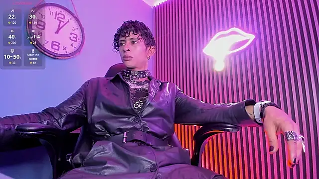 Snapshot of Maximoking26 chatting on March 11, 2026, 1:32 am Maximoking26 online show from March 11, 2026, 1:32 am