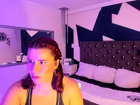 sara gray   online show from March 3, 2026, 5:31 pm