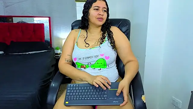 goodgirlxxl online show from June 10, 2026, 1:07 am