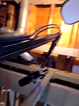 Snapshot of DLCheeks chatting on February 15, 2026, 8:52 pm DLCheeks online show from February 15, 2026, 8:52 pm