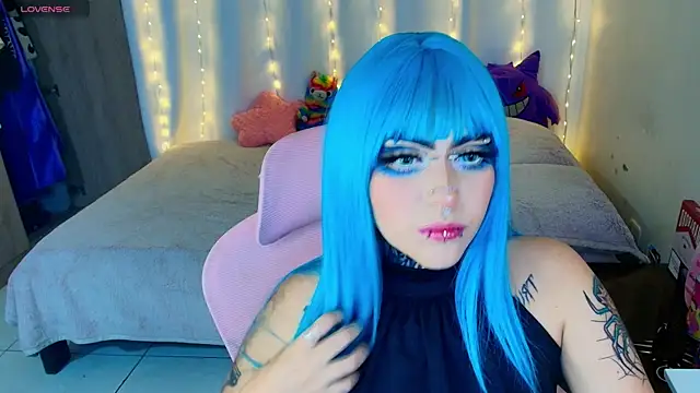 maliciaXpoison online show from May 27, 2026, 2:41 am