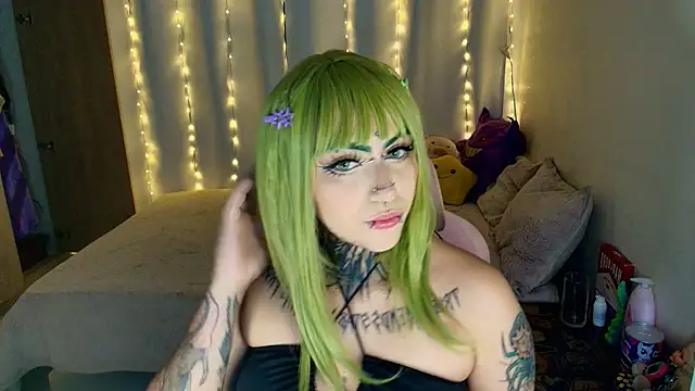 Snapshot of maliciaXpoison chatting on March 15, 2026, 12:39 am maliciaXpoison online show from March 15, 2026, 12:39 am