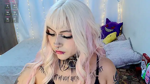 Snapshot of maliciaXpoison chatting on March 20, 2026, 9:49 pm maliciaXpoison online show from March 20, 2026, 9:49 pm