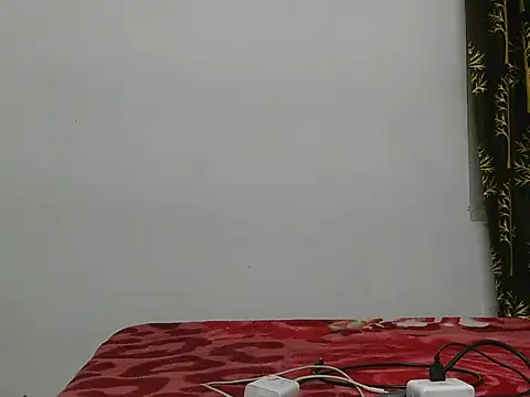 liliy 00 online show from May 15, 2026, 1:42 pm