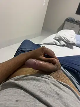 twink231 online show from June 13, 2026, 11:13 pm