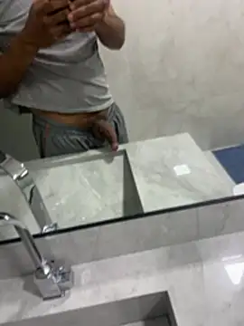 twink231 online show from April 26, 2026, 11:57 pm