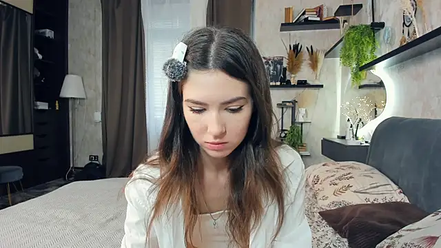 AbbeyStark online show from April 9, 2026, 8:42 am